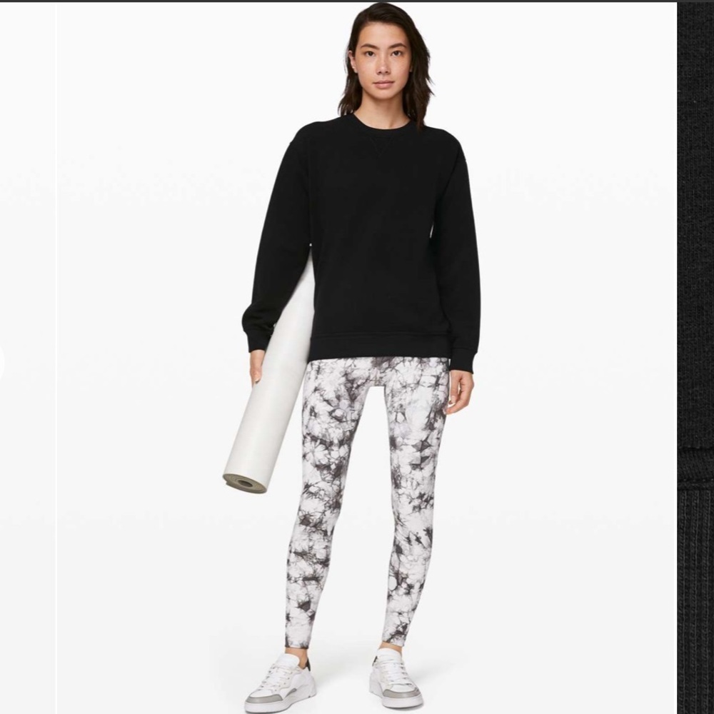 Size 4 Lululemon athletica All Yours Crew nwt Black 728